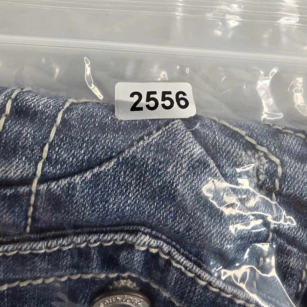 Maurices M Stretchy Crop Distressed Blue Denim Vest 2556-BE - Picture 7 of 7